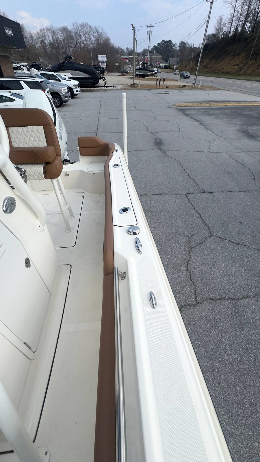 2022 Pioneer 222 Islander, photo 17 of 19